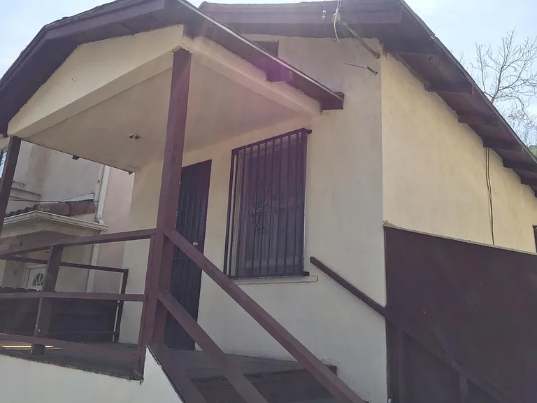 708 Amador St — Photo 2