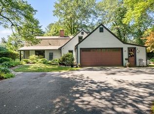 37 Hillside Rd, Southbridge, MA 01550