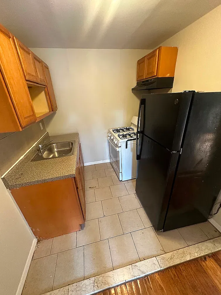 2 bed, 600 sqft, $1,795 — Photo 1
