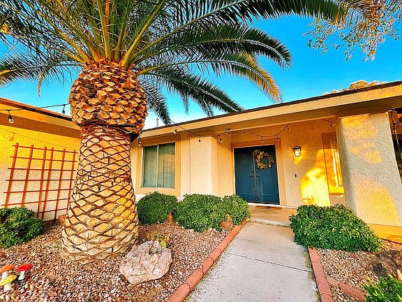 4th image of 771 Christina Dr