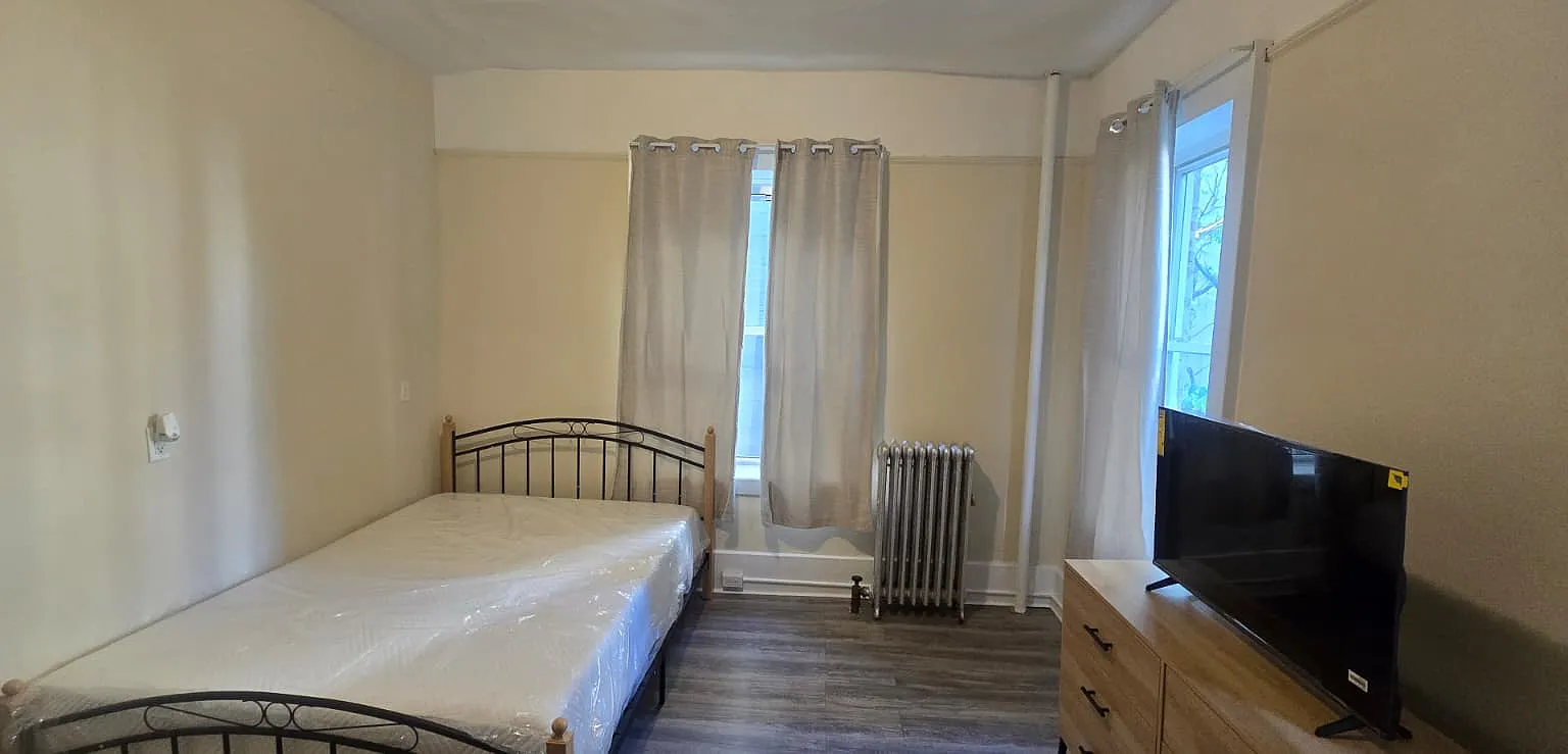 3 bed, $1,500 — Photo 1