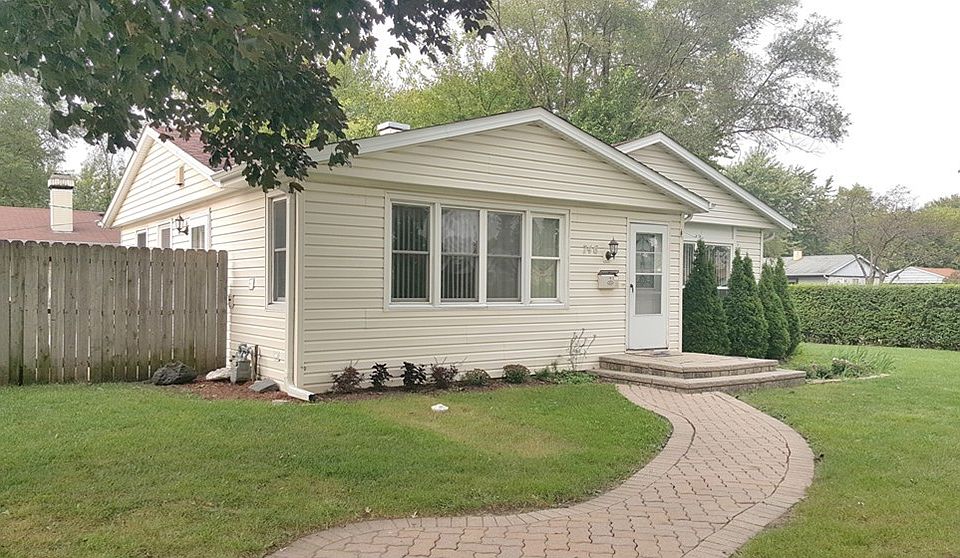 1st image of 746 S Merle Ln