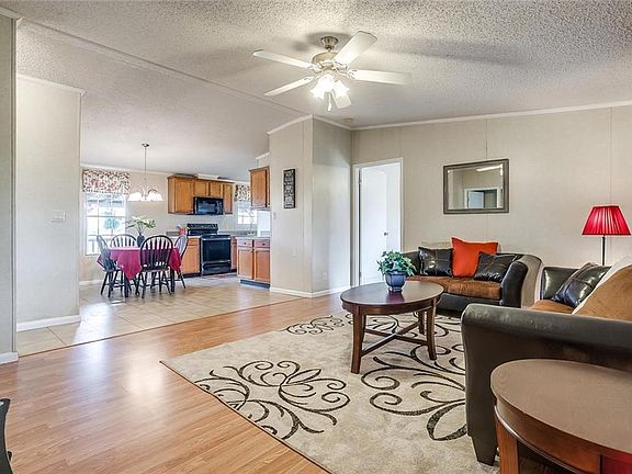 5th image of 5916 Texas St
