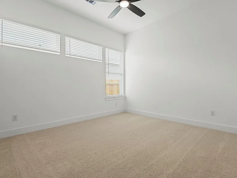 1816 Drover Ln — Photo 16