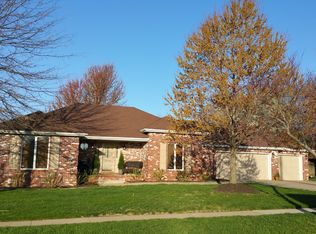 1023 S Greentree Ave, Springfield, MO 65809