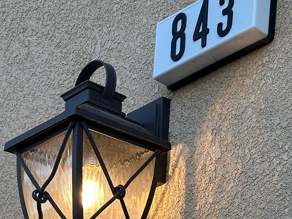 3rd image of 843 Bellis Ave