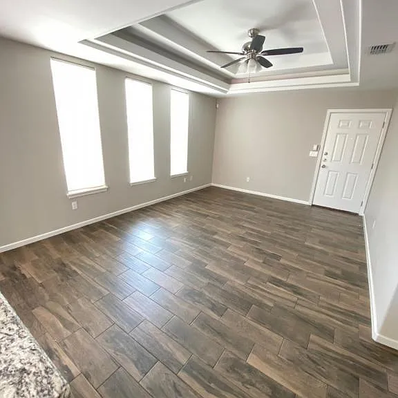 705 Cathedral Hl #1 — Photo 5