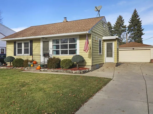 3466 East Waterford AVENUE, Saint Francis, WI 53235