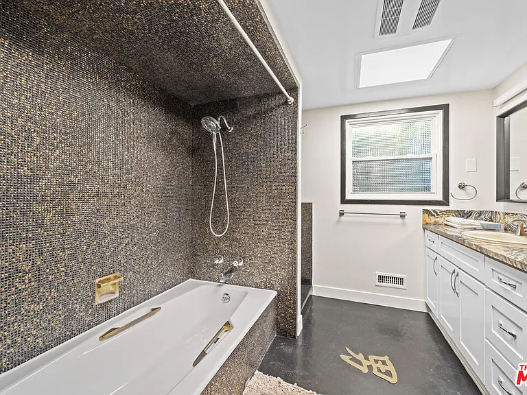5008 Valley Ridge Ave — Photo 16