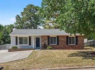 3805 Cascade Ct, Raleigh, NC 27604