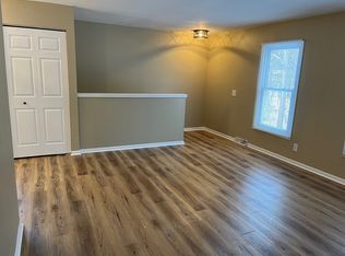 412 Thomas St APT 4, Plainwell, MI 49080