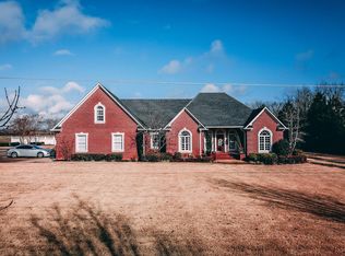 163 State Line Rd, Michie, TN 38357