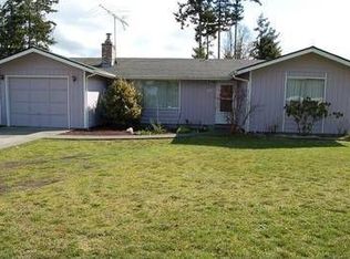 1004 Ridgeway Dr, Oak Harbor, WA 98277