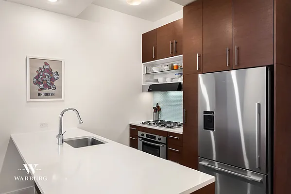 Sold by Warburg | media 3