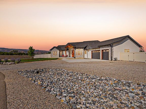 5th image of 1730 Stremel Creek Ct