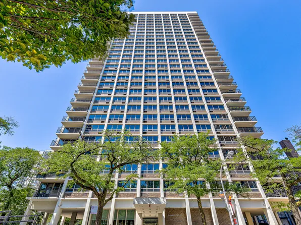 88 W Schiller St APT 2602, Chicago, IL 60610