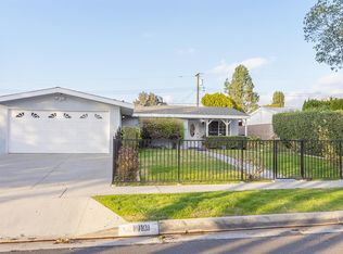19131 Wellhaven St, Santa Clarita, CA 91351