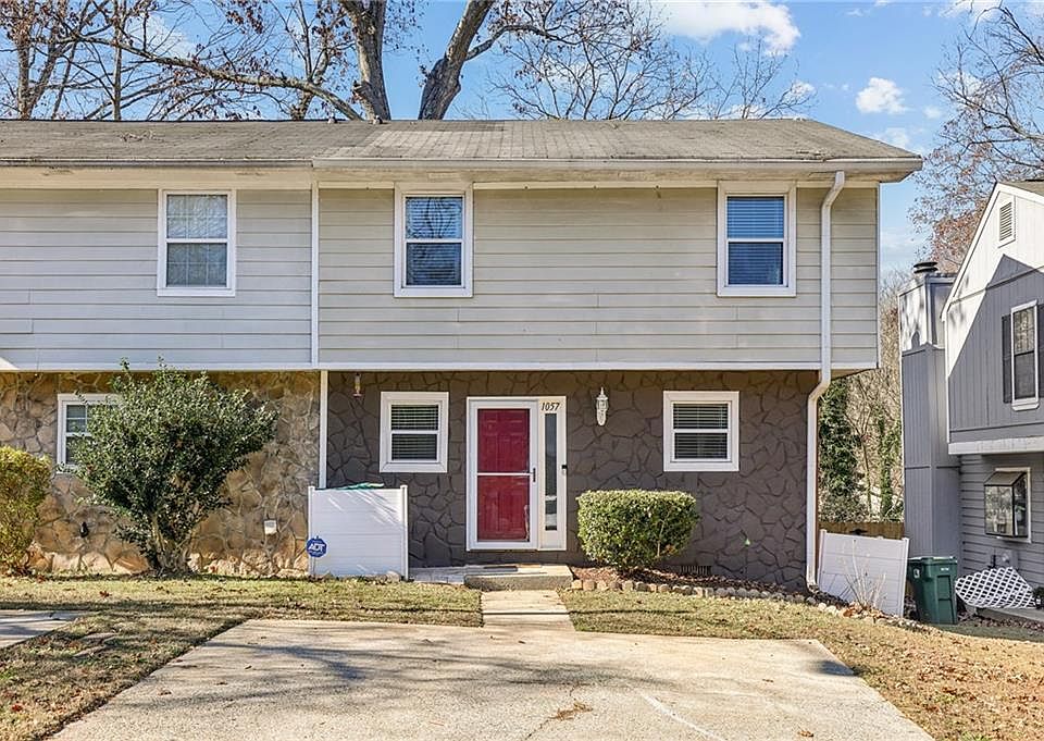 1st image of 1057 Falling Water Dr SE