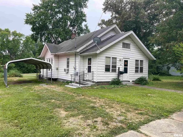 901 Grant St, Eldorado, IL 62930