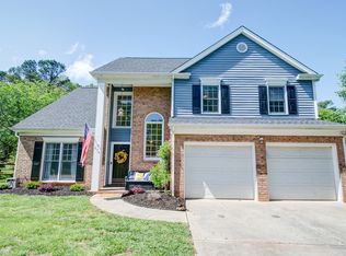 676 Franklin Grove Dr, Mooresville, NC 28115