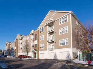 102 Mill St APT 204, Woonsocket, RI 02895