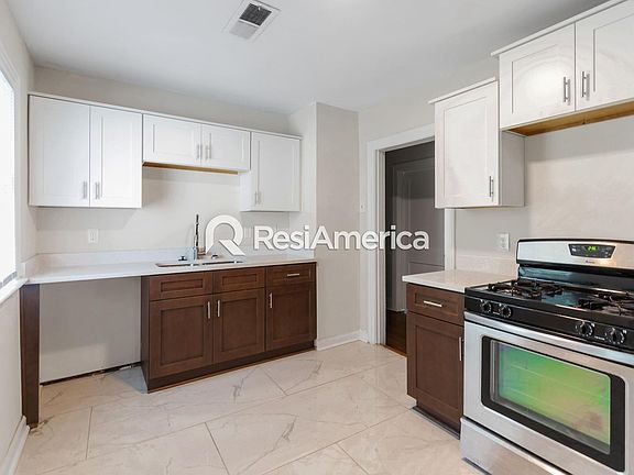 5th image of 344 N Highland St