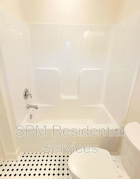 408 Pine Hills Dr — Photo 12