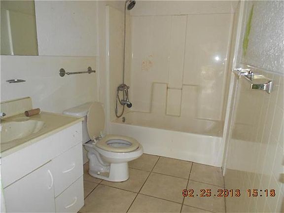 4th image of 1309 Francis Ave