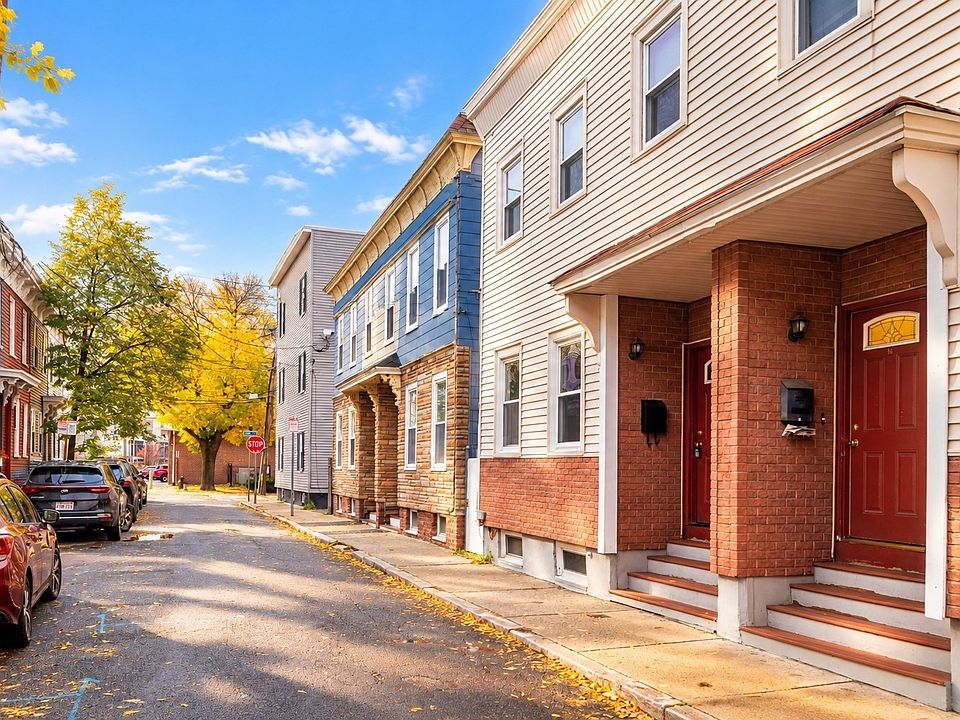 1st image of 14 7th St #14