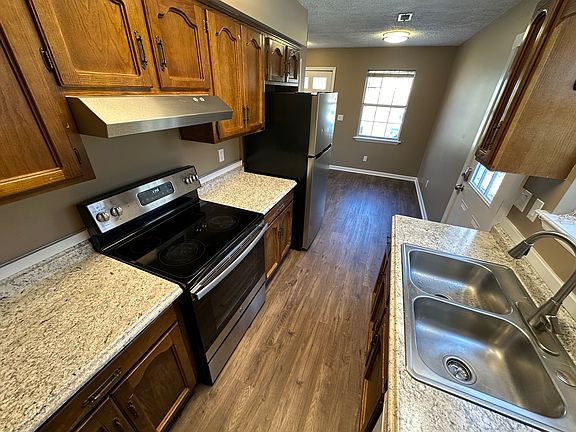 2nd image of 5326 Collegeview Dr