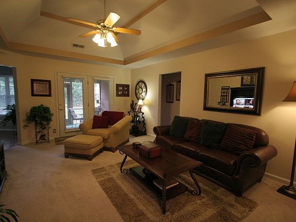2nd image of 1754 Sugar Pine Dr