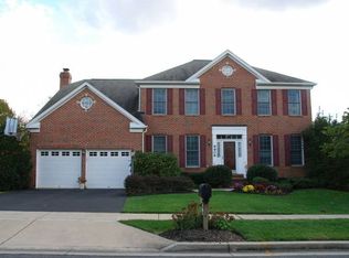 9906 Willow Tree Ter, Rockville, MD 20850