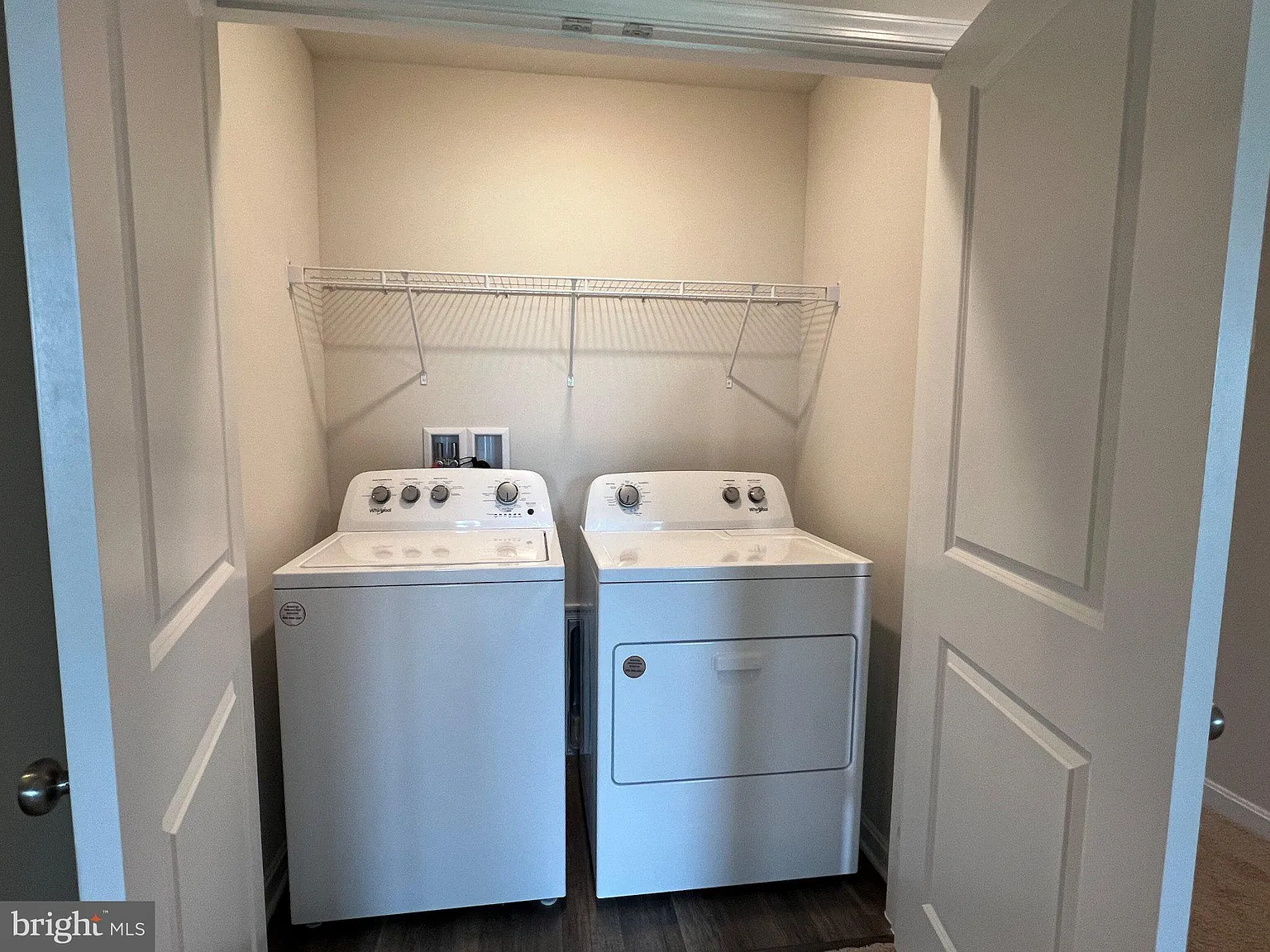 3 bed, 2.5 bath, 1509 sqft, $2,150 — Photo 4