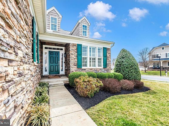 3rd image of 1728 Fletchers Dr