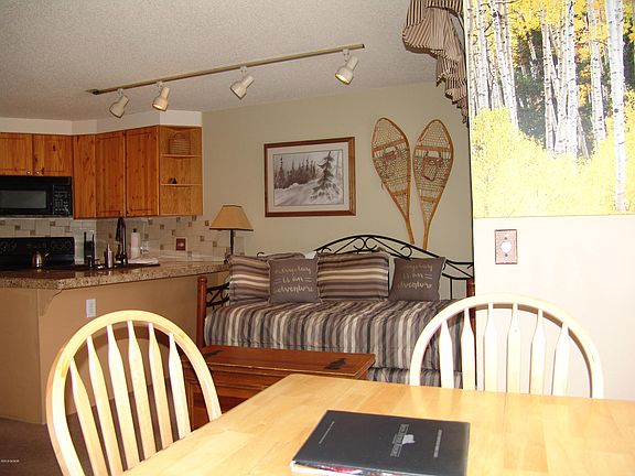5th image of 313 Iron Horse Way #C2073