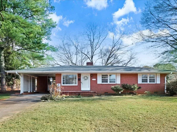 1209 Highland Rd, Garner, NC 27529