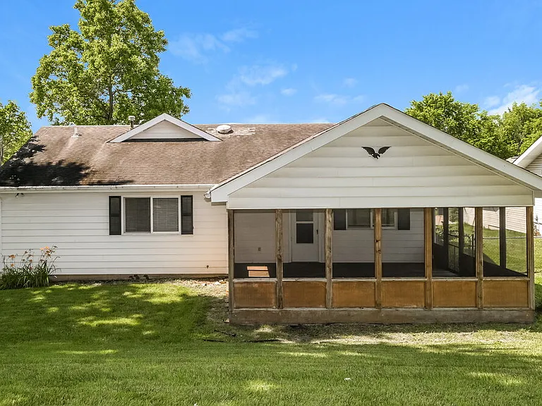 174 Birchleaf Dr — Photo 16