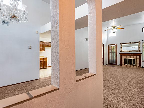 2nd image of 13109 Summer Pl NE