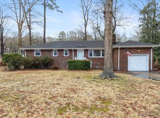 5712 Oak Terrace Dr, Virginia Beach, VA 23464