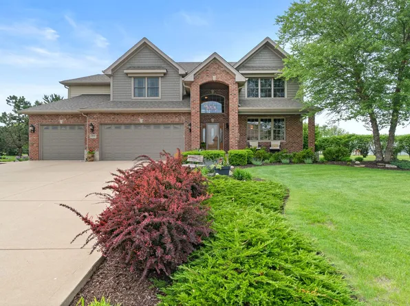 2805 Ninovan Ln, Minooka, IL 60447