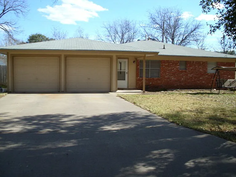 282 Mockingbird Ln — Photo 1