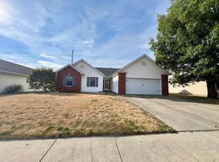 125 Arbor Ln, Mattoon, IL 61938