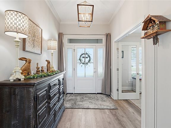 5th image of 129 Autumn Ridge Ct