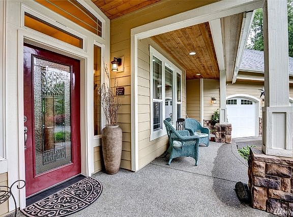 4th image of 3005 33rd Ln NW