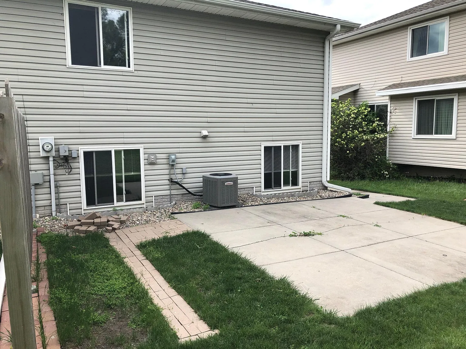 4 bed, 1640 sqft, $1,800 — Photo 3