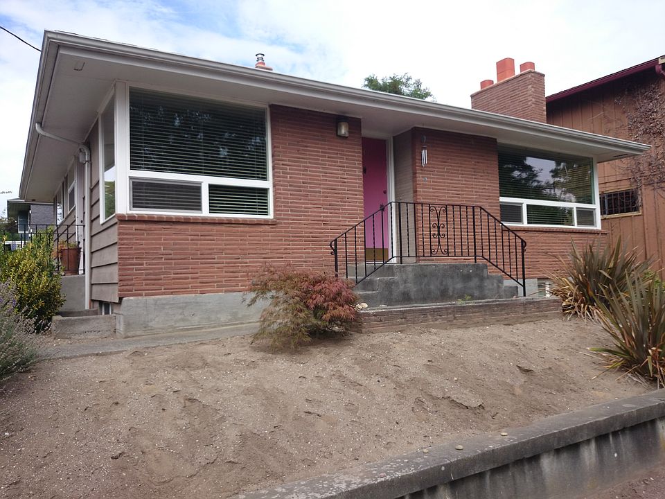 2nd image of 3000 S King St