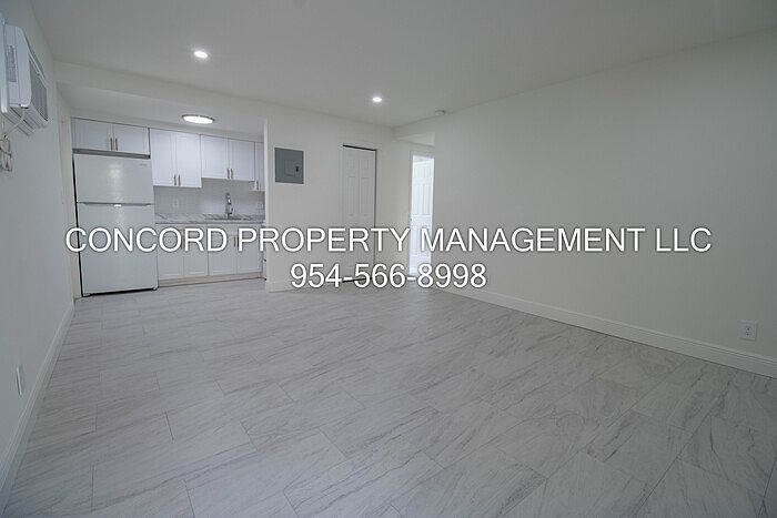 1st image of 1855 Adams St APT 1