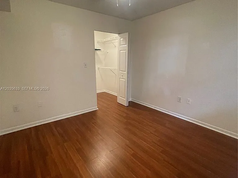 2811 N Oakland Forest Dr #206 — Photo 7