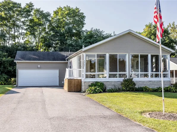 5562 Canton Dr #49, Geneseo, NY 14454