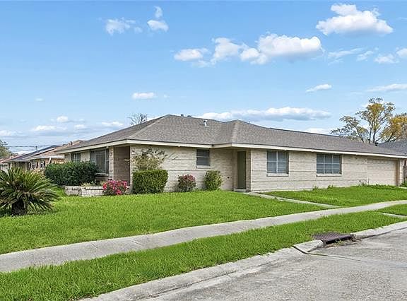 2nd image of 2486 Hyman Pl